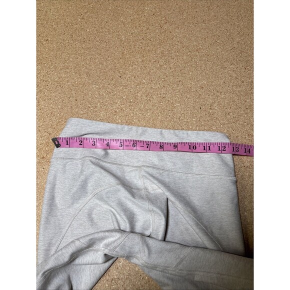 Outdoor Voices Warmup Leggings Length Pocket Oatmeal Size S G3 - Picture 6 of 7